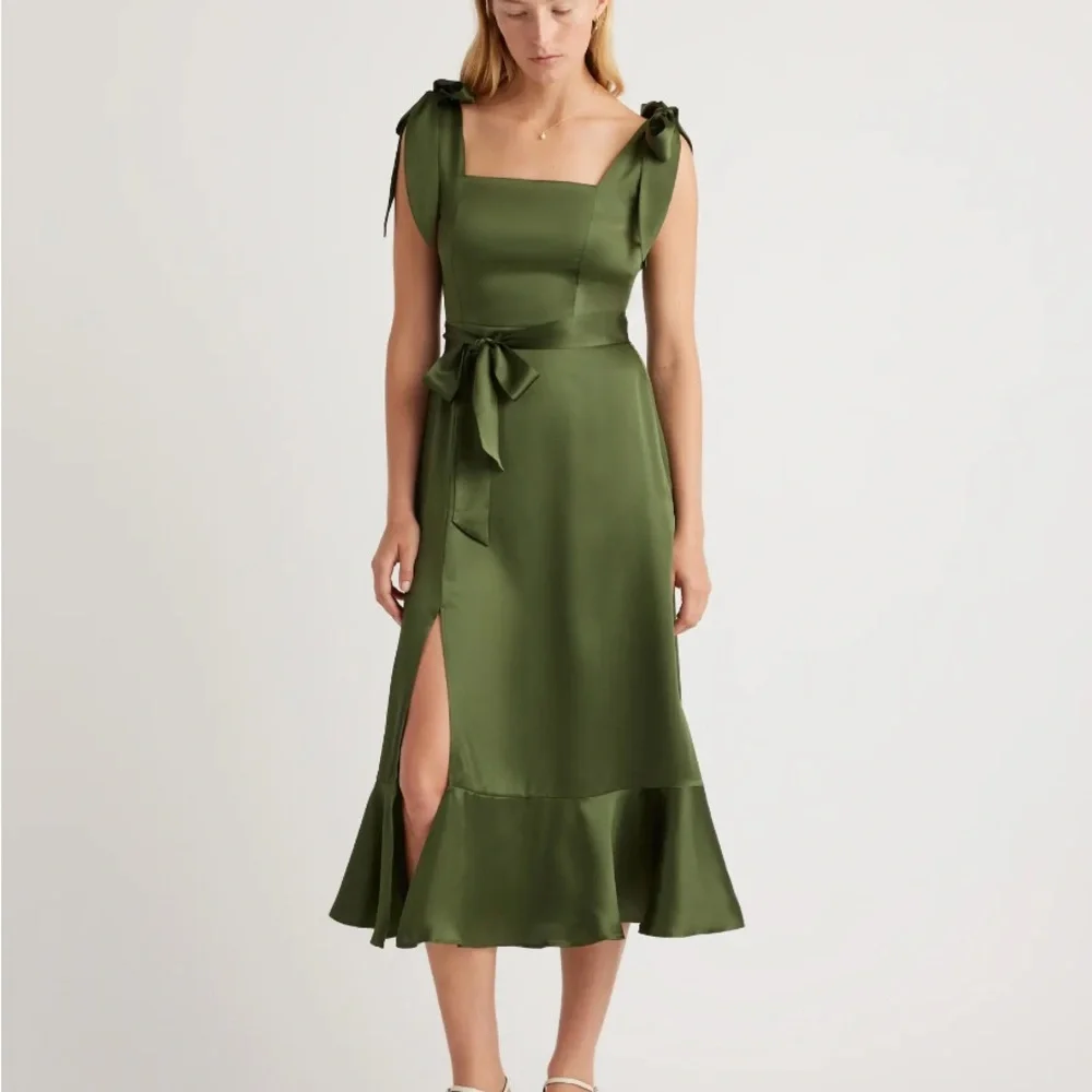 Navy Quince Satin Midi Dress - Picture 10 of 10